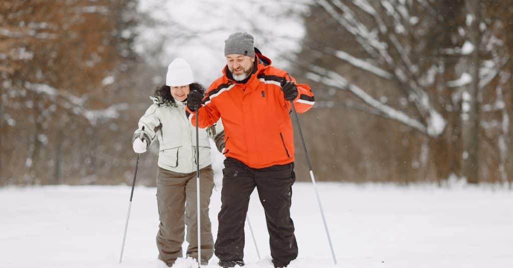 Top 10 des stations de ski de fond en famille découvrez le ski de fond, une activité hivernale qui allie aventure et immersion dans la nature. que vous soyez débutant ou expert, explorez les plus beaux paysages enneigés tout en améliorant votre condition physique.