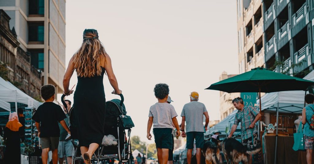 découvrez des conseils et des astuces pour des voyages en famille inoubliables. explorez des destinations adaptées aux enfants, trouvez des activités divertissantes et apprenez à organiser des vacances qui plairont à toute la famille.