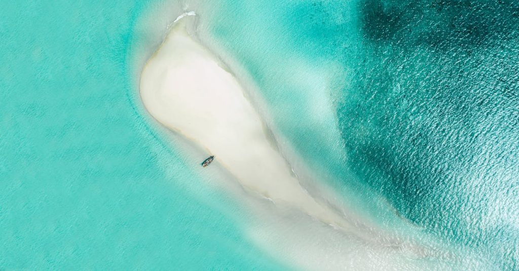 Visiter Zanzibar : les 10 tips en famille découvrez zanzibar, un archipel enchanteur aux plages de sable blanc et aux eaux turquoise. plongez dans une richesse culturelle unique, entre histoire, épices et paysages magnifiques. votre paradis tropical vous attend pour des vacances inoubliables !