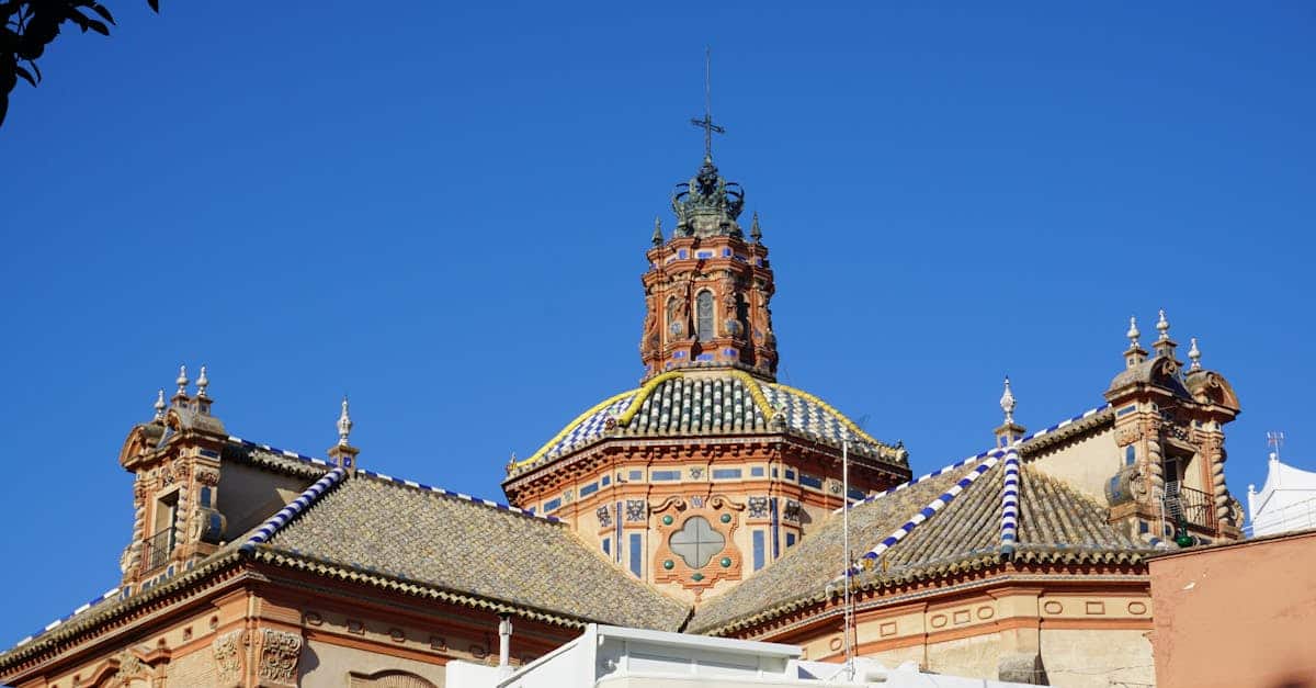 découvrez l'andalousie, une région enchanteuse du sud de l'espagne, célèbre pour ses paysages variés, sa riche histoire, sa culture vibrante, et sa délicieuse gastronomie. explorez les traditions andalouses, des flamencos envoûtants aux palais mauriciens, et laissez-vous séduire par l'accueil chaleureux de ses habitants.