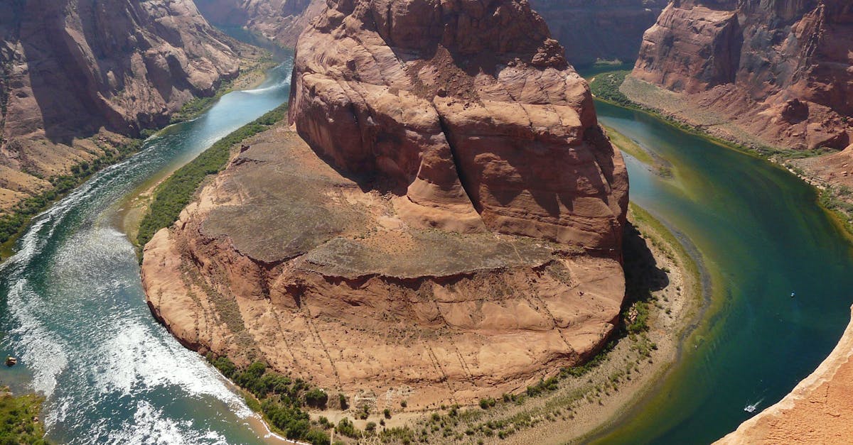 découvrez le colorado, un état américain fascinant offrant des paysages montagneux spectaculaires, des parcs nationaux préservés, et une riche culture. explorez les activités de plein air, des randonnées aux sports d'hiver, tout en savourant la gastronomie locale et l'hospitalité chaleureuse des habitants.