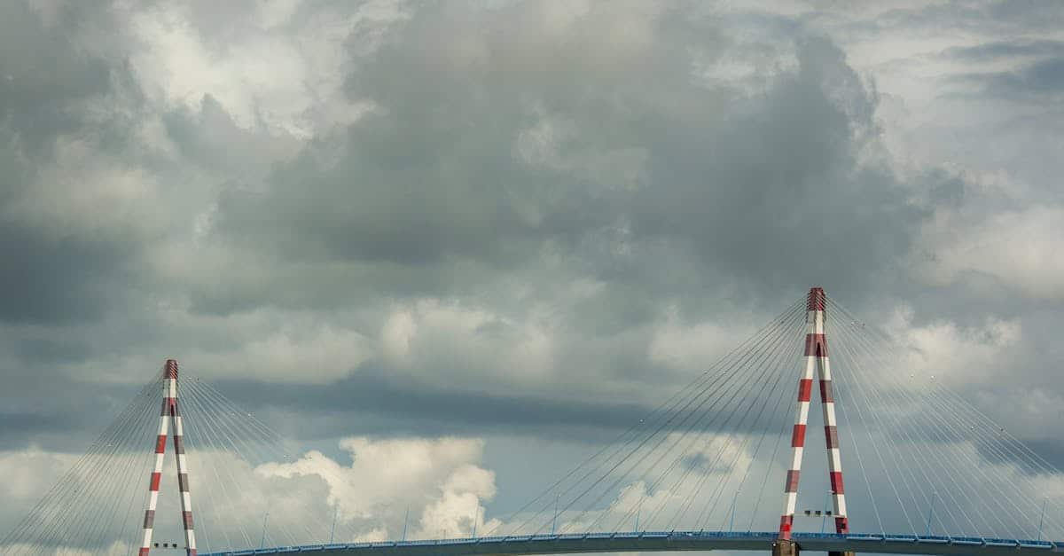découvrez nantes, une ville dynamique au cœur de la loire-atlantique, réputée pour son riche patrimoine historique, sa culture vibrante et ses magnifiques paysages. explorez ses sites emblématiques, ses musées fascinants et sa gastronomie locale, tout en profitant d'une ambiance chaleureuse et accueillante.
