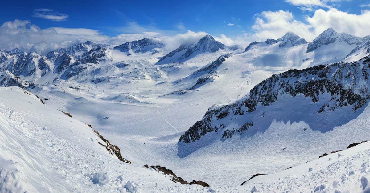 découvrez les meilleures destinations ensoleillées pour vos vacances d'hiver. évadez-vous vers des lieux où le soleil brille, offrant des plages paradisiaques, des activités en plein air et une ambiance chaleureuse. profitez de votre hiver au soleil !