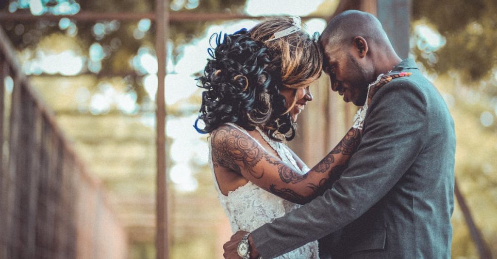 découvrez le kenya, un pays d'afrique de l'est réputé pour sa biodiversité incroyable, ses paysages à couper le souffle, et sa culture riche. explorez les parcs nationaux emblématiques, vivez des safaris inoubliables et immersez-vous dans la vie des communautés locales. le kenya, une destination incontournable pour les amateurs d'aventure et de nature.