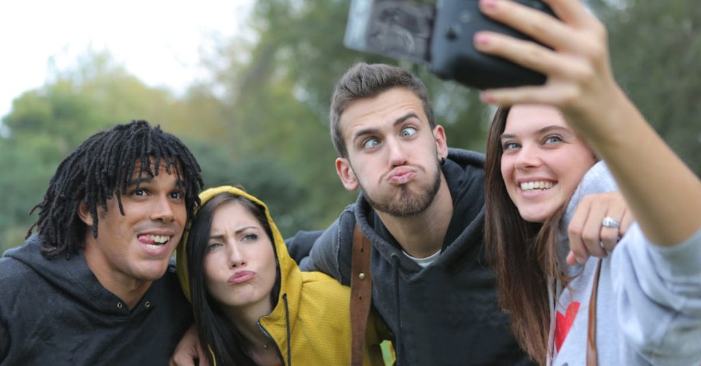 découvrez une multitude d'activités de plein air qui vous permettront de vous ressourcer et de profiter de la nature. que ce soit la randonnée, le vtt, l'escalade ou des sports nautiques, explorez des aventures excitantes et créez des souvenirs inoubliables en extérieur.