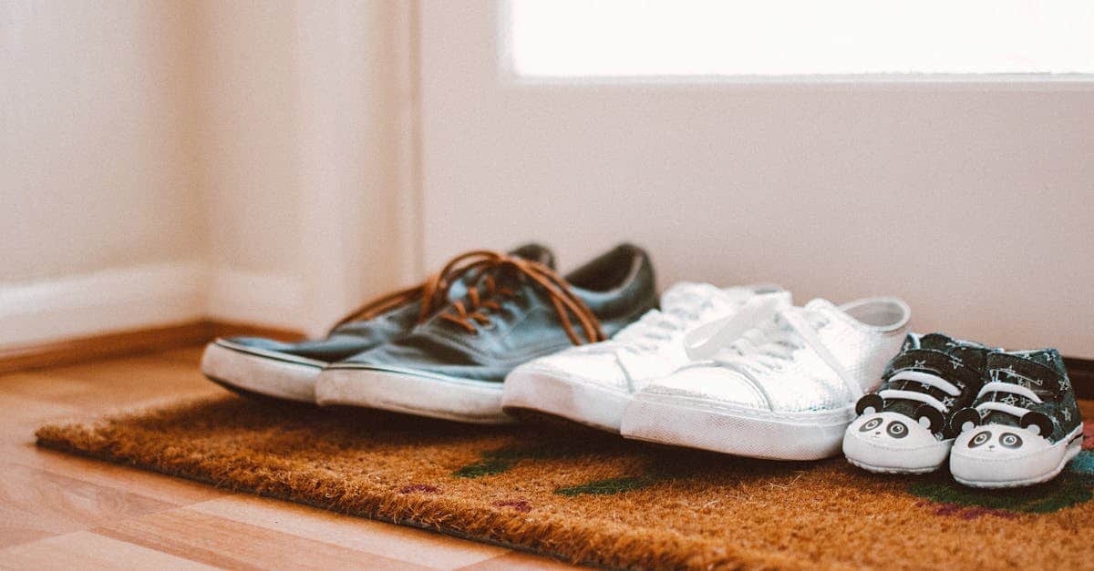 découvrez l'importance de la famille, ses dynamiques et son rôle essentiel dans notre vie quotidienne. explorez des conseils, des activités et des histoires inspirantes pour renforcer les liens familiaux.