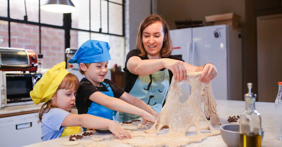 découvrez des conseils pratiques pour renforcer les liens familiaux et favoriser une atmosphère harmonieuse à la maison. des astuces pour une vie de famille épanouie vous attendent !