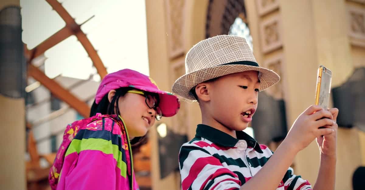 découvrez des conseils et astuces pour des voyages en famille inoubliables. explorez des destinations adaptées aux enfants, des activités familiales et des recommandations pour rendre chaque aventure agréable et mémorable.
