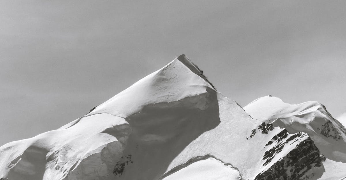 découvrez les alpes du sud, une région enchanteuse de paysages à couper le souffle, de montagnes majestueuses et d'activités de plein air passionnantes. que vous soyez amateur de randonnée, de ski ou de détente, les alpes du sud vous offrent une expérience inoubliable au cœur de la nature.