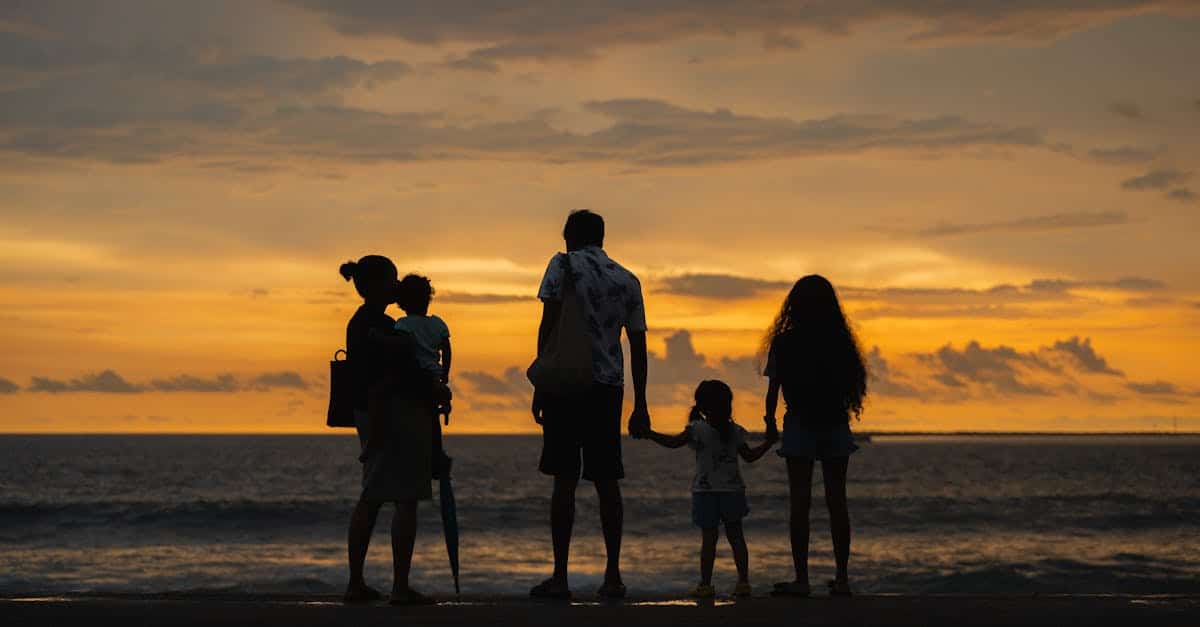 découvrez le sri lanka en famille : des plages dorées aux rizières verdoyantes, chaque membre trouvera son bonheur. explorez la richesse culturelle et les paysages époustouflants de cette île fascinante, idéale pour des aventures inoubliables avec vos proches.