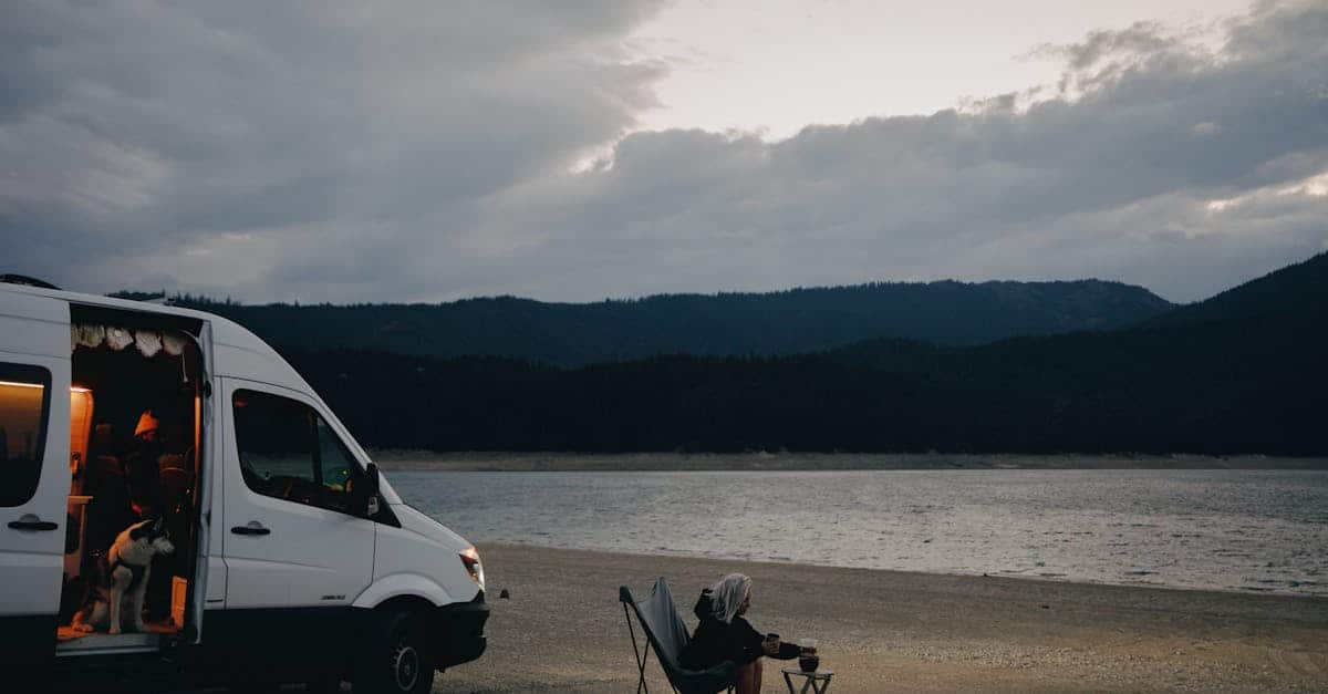 découvrez la vanlife, un mode de vie unique qui allie liberté et aventure. explorez les routes pittoresques, vivez au plus près de la nature et créez des souvenirs inoubliables en roulant vers votre prochaine destination.