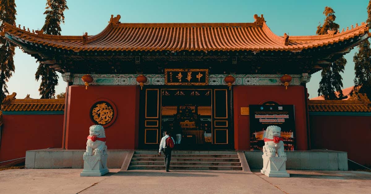 découvrez la beauté et la mystique des anciens temples à travers le monde. plongez dans l'histoire, l'architecture fascinante et les récits qui entourent ces lieux sacrés, témoins d'époques révolues.