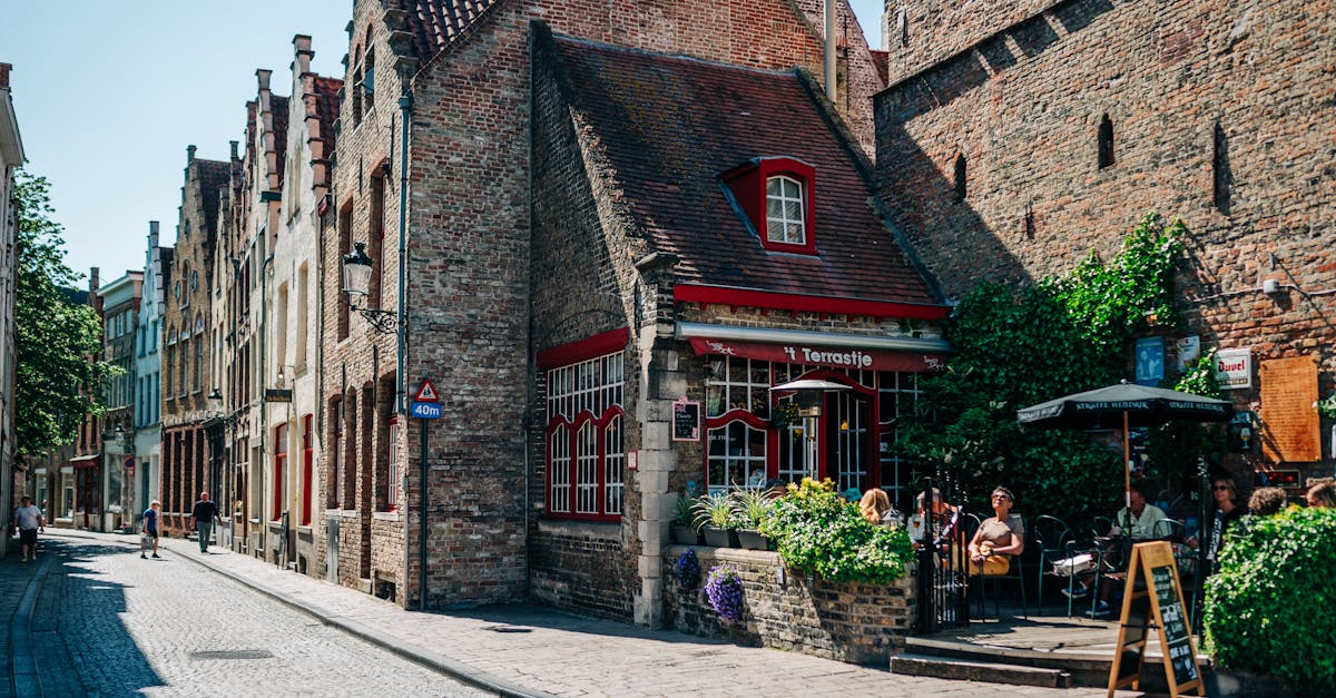 découvrez les villes historiques, témoins d'un riche patrimoine culturel et architectural. explorez des ruelles anciennes, des monuments emblématiques et plongez dans l'histoire fascinante de ces destinations uniques.