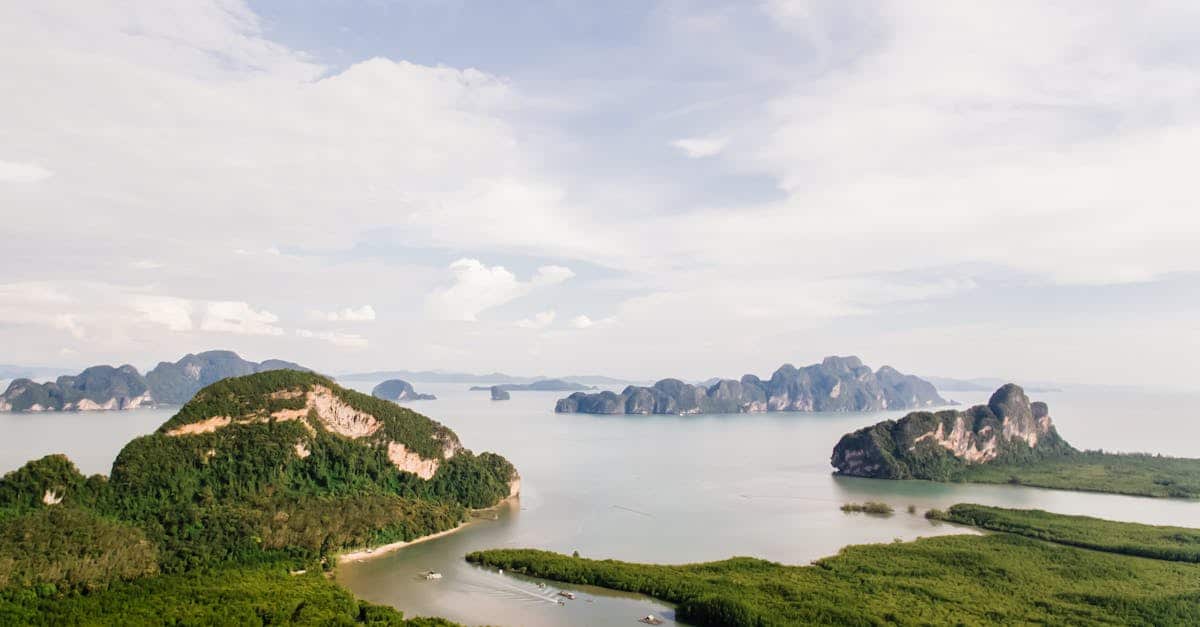 découvrez les îles paradisiaques, un véritable havre de paix où plages de sable blanc, eaux turquoise et paysages à couper le souffle vous attendent. évadez-vous vers ces destinations de rêve et vivez une expérience inoubliable au cœur de la nature.