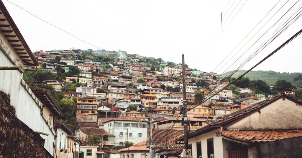 Exploration de rues coloniales : Un Guide Complet pour Découvrir l’Âme de Cuba découvrez l'authenticité et le charme des rues coloniales, où l'histoire rencontre la culture. promenez-vous au cœur de ces quartiers emblématiques, empreints de traditions, d'architectures uniques et de récits fascinants. une immersion inoubliable dans le passé.