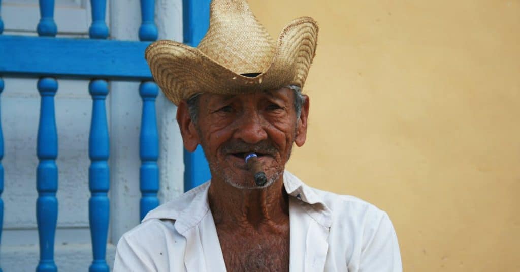 découvrez cuba, une destination exotique riche en culture, plages paradisiaques et architecture colorée. explorez l'histoire fascinante de la havane, savourez sa cuisine unique et immergez-vous dans ses paysages naturels à couper le souffle.
