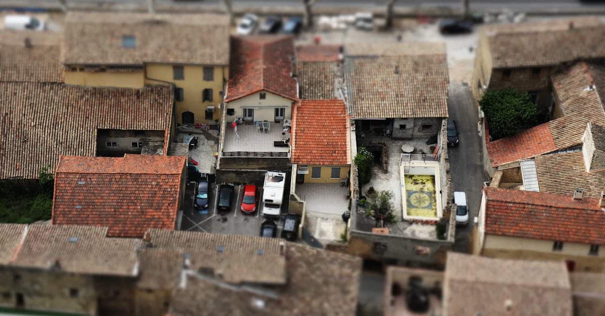 découvrez la morna, un genre musical envoûtant originaire du cap-vert, mêlant mélodies nostalgique et paroles touchantes, reflet de la culture et des émotions des cap-verdiens. plongez dans l'univers de cette musique unique et laissez-vous transporter par ses rythmes captivants.