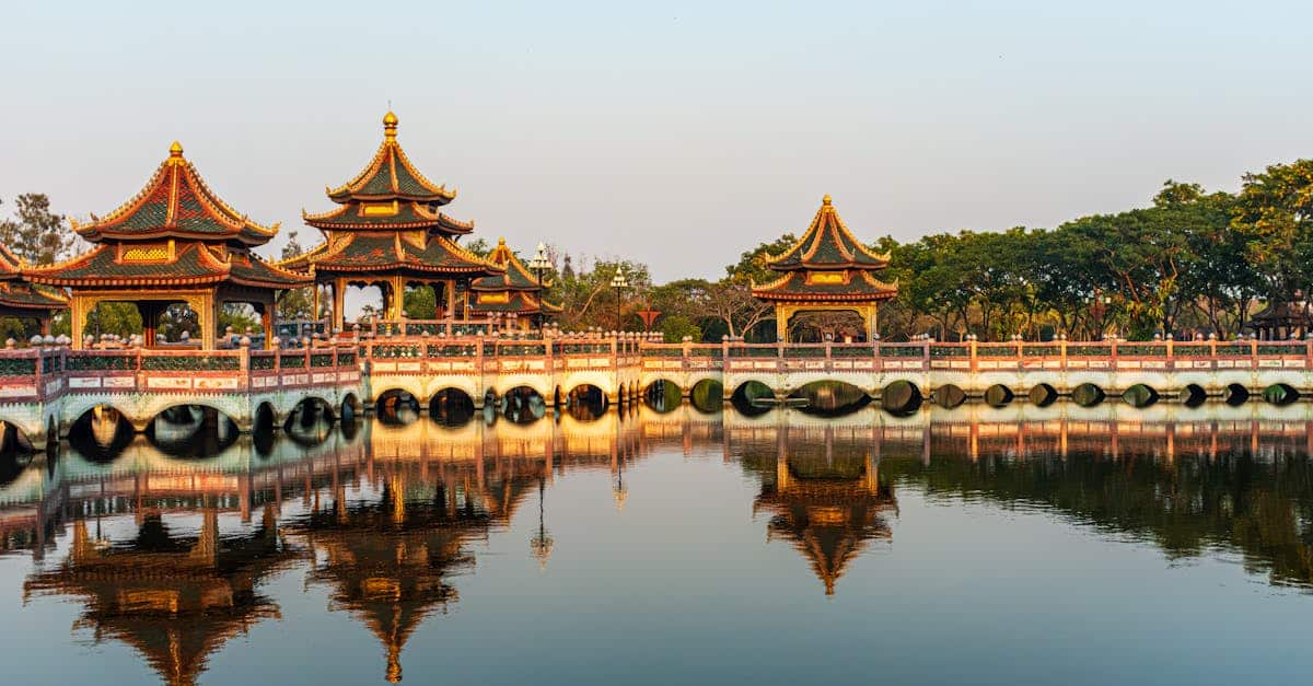découvrez les temples thaïlandais, véritables joyaux architecturaux, où la spiritualité rencontre l'art. explorez leur incroyable histoire, leur design époustouflant et la richesse de la culture thaïlandaise à travers ces lieux sacrés.
