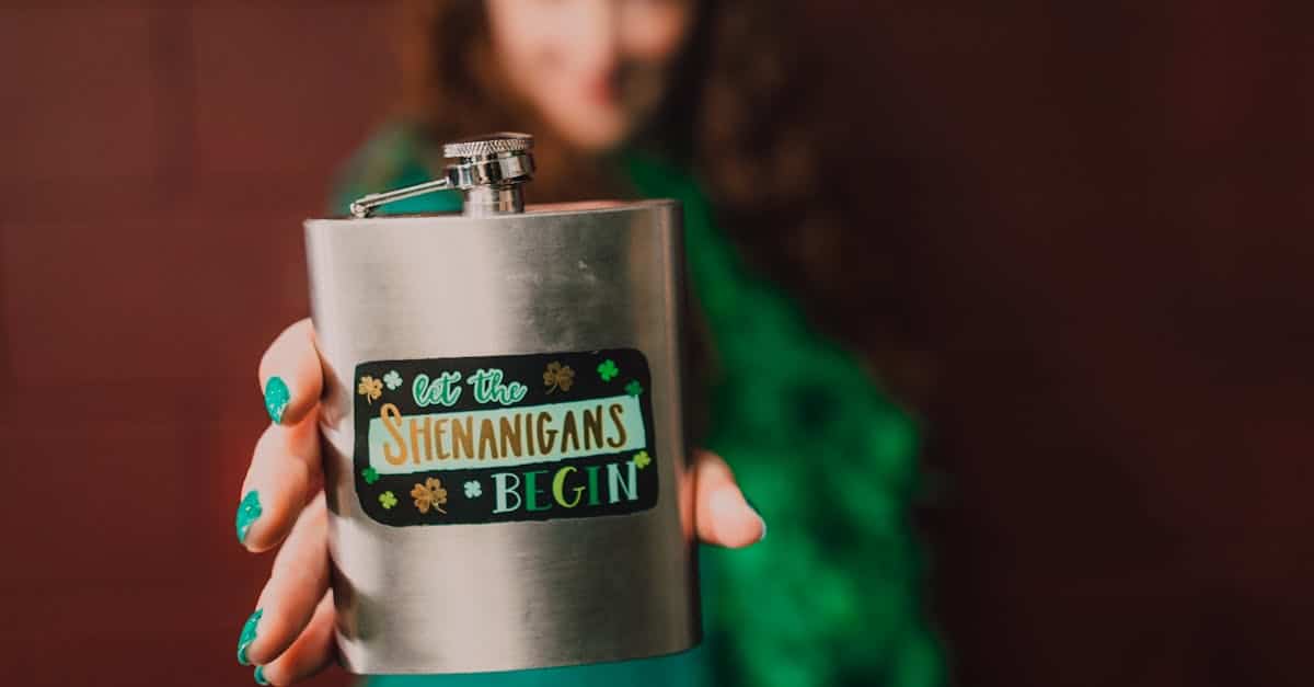 découvrez l'authenticité des pubs traditionnels, où l'ambiance chaleureuse et conviviale se mêle à des boissons de qualité et une cuisine réconfortante. plongez dans l'histoire et la culture locale tout en savourant une bière artisanale ou un plat typique. parfait pour une sortie entre amis ou une soirée relaxante.