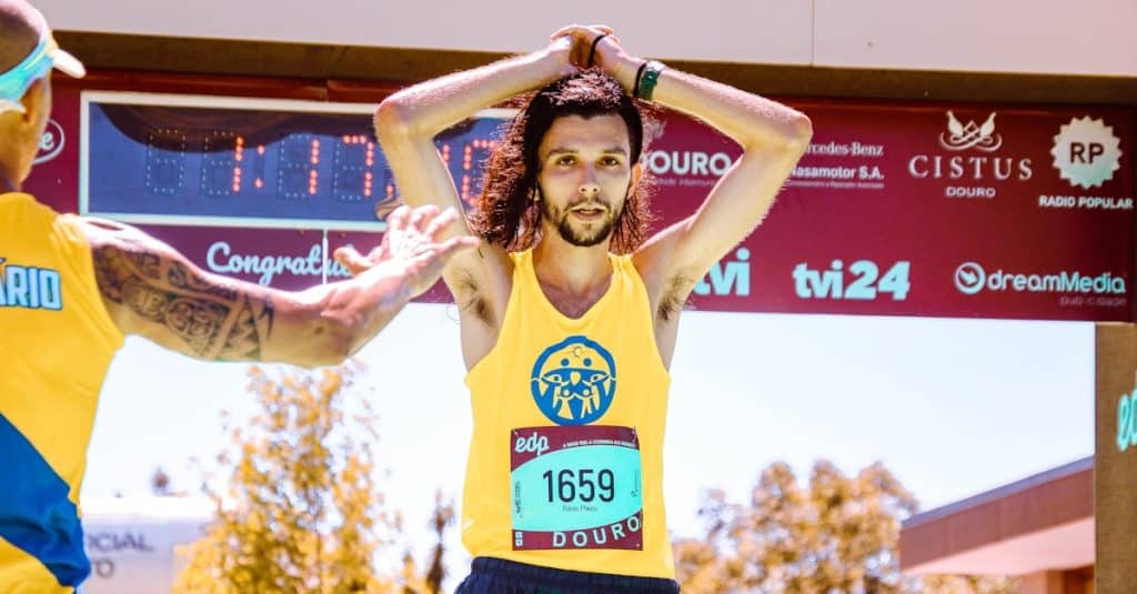 découvrez la beauté et la richesse de la vallée du douro, une destination incontournable du portugal. entre ses paysages à couper le souffle, ses vignobles classés au patrimoine mondial, et ses traditions viticoles, le douro offre une expérience unique aux amateurs de nature et de gastronomie.