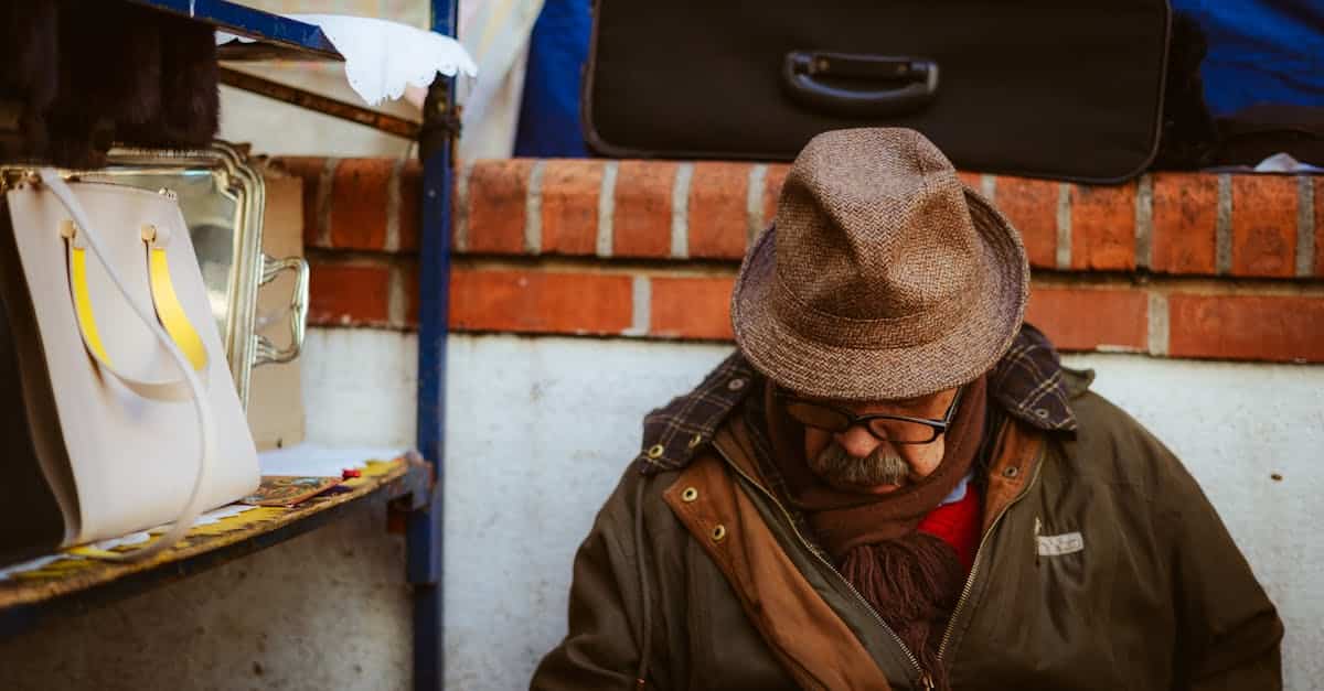 découvrez l'univers des marketplaces, des plateformes en ligne qui facilitent l'achat et la vente de produits divers, offrant une multitude d'options aux consommateurs et aux vendeurs. explorez comment ces espaces numériques transforment le commerce et connectent les utilisateurs à des milliers de produits.