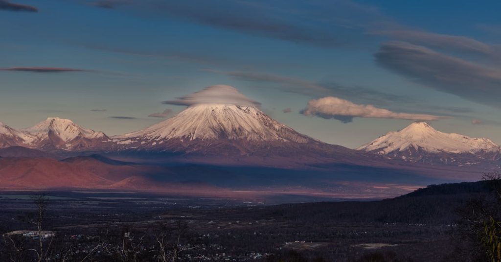 découvrez des panoramas à couper le souffle offrant des vues imprenables sur la nature, les montagnes et les paysages environnants. explorez les meilleurs spots pour capturer des souvenirs inoubliables et profiter de moments de sérénité et de beauté.