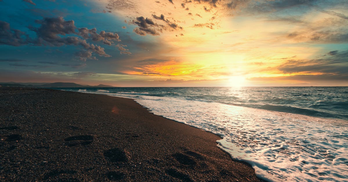 découvrez rhodes, une île grecque ensoleillée célèbre pour ses plages de sable, son riche héritage historique et ses magnifiques villages pittoresques. explorez les anciens vestiges, profitez de la gastronomie locale et détendez-vous dans un cadre idyllique.