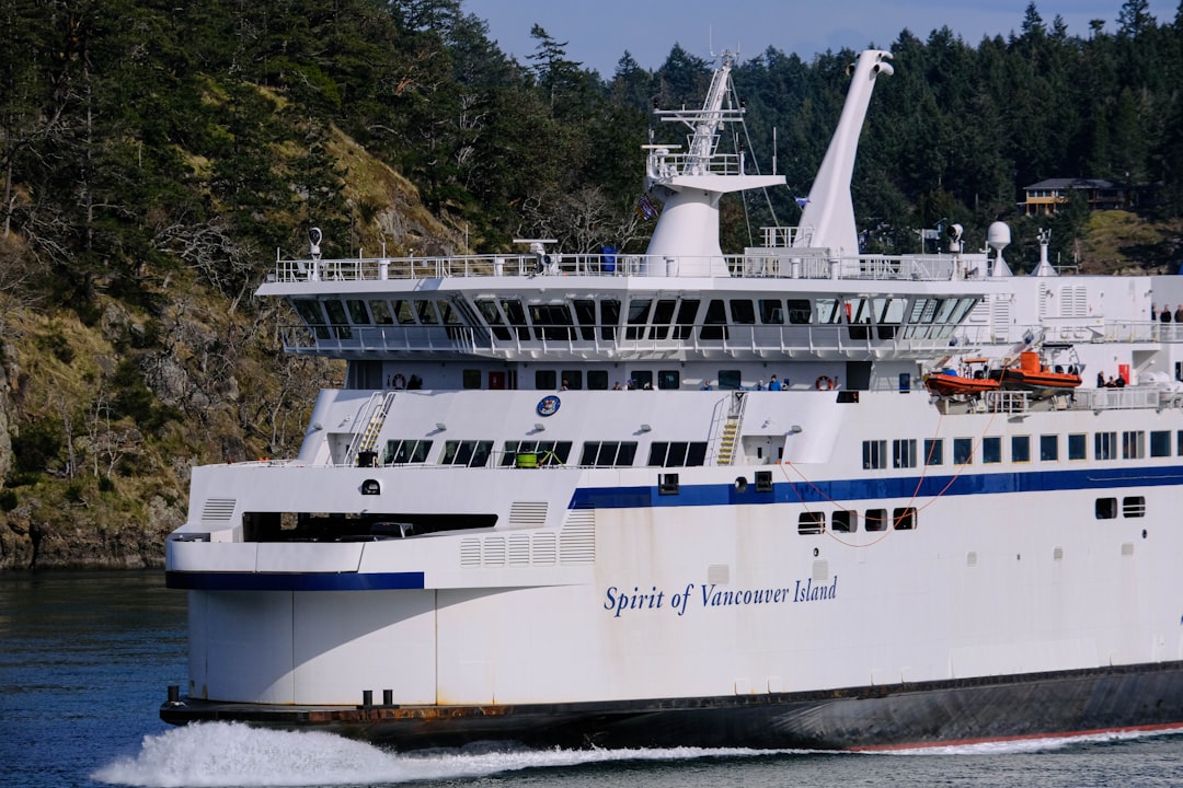 découvrez toutes les informations essentielles sur les ferries : traversées, compagnies, horaires et services pour préparer votre voyage maritime en toute sérénité.