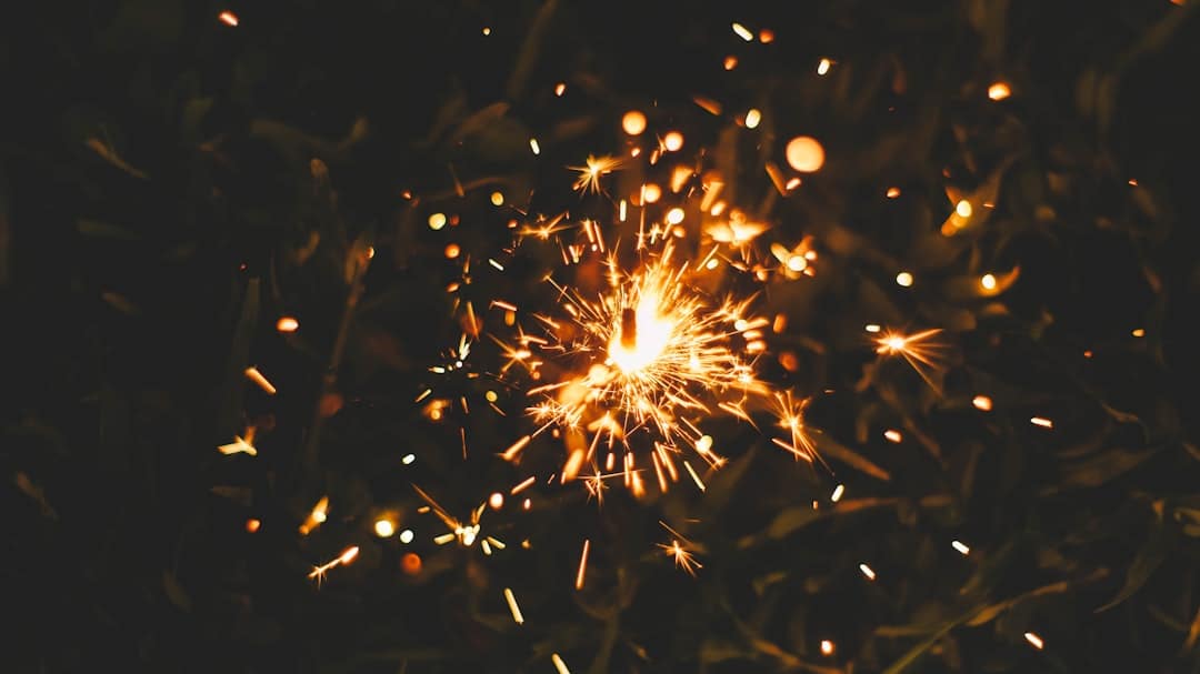 célébrez le nouvel an avec joie et festivités ! découvrez des idées de célébration, des résolutions inspirantes et des traditions à travers le monde pour commencer l'année du bon pied.