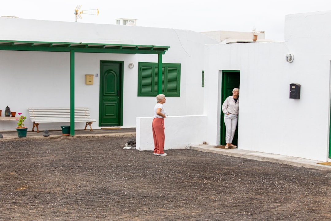 découvrez les meilleures options d'hébergement à lanzarote, alliant confort, qualité et prix avantageux pour un séjour inoubliable sur l'île.