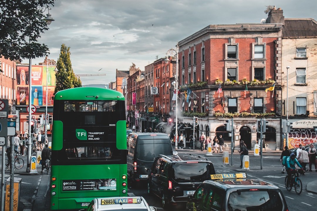découvrez les meilleures options d'hébergement à dublin, alliant confort et localisation idéale pour un séjour inoubliable dans la capitale irlandaise.