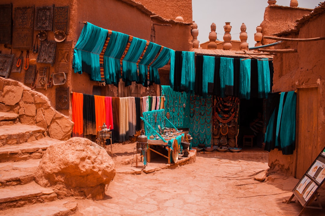 découvrez un itinéraire complet pour visiter marrakech, incluant les incontournables, conseils pratiques et suggestions d'activités pour un séjour mémorable au cœur de la ville rouge.