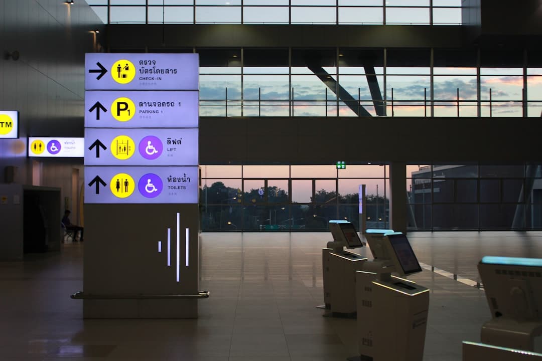 réservez votre parking d'aéroport facilement et à prix réduit. profitez d'un stationnement sécurisé proche des terminaux pour un départ serein.