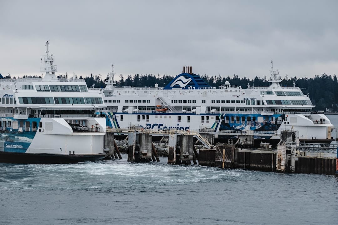 découvrez nos services de ferries rapides et confortables pour vos déplacements maritimes. réservez en ligne vos billets pour des traversées sûres et économiques.