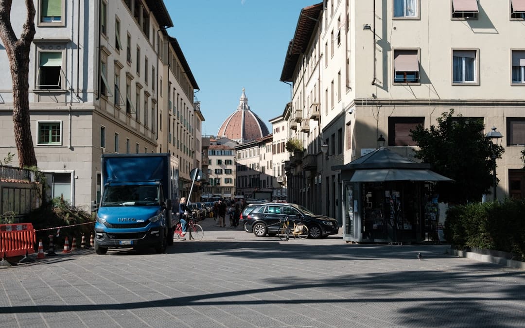 découvrez les meilleures options de parking à florence, avec des conseils pour trouver des places sécurisées et abordables près des attractions principales.
