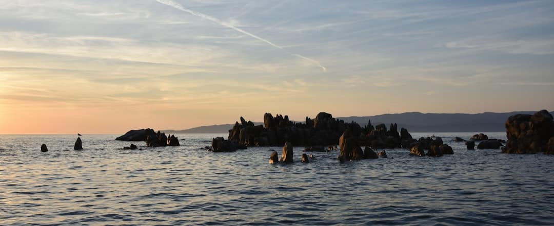 découvrez propriano, charmante ville côtière en corse, connue pour ses plages magnifiques, son port animé et son riche patrimoine culturel.