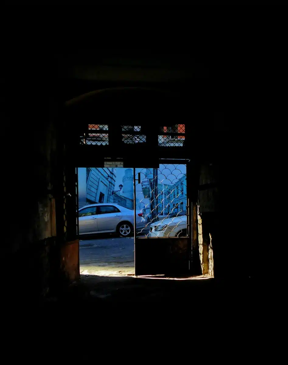 Tourrettes-sur-Loup : la cité des violettes qui préfère qu'on ne la trouve pas