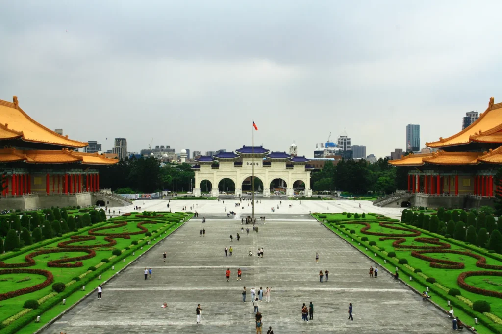 Explore Liberty Square in Taipei, featuring the iconic Chiang Kai-shek Memorial with stunning traditional architecture.