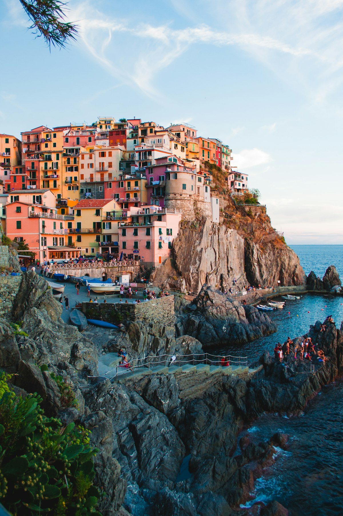 découvrez le brésil, un pays riche en culture, en paysages majestueux et en traditions vibrantes. explorez ses plages paradisiaques, sa cuisine savoureuse et sa vie nocturne animée. plongez dans l'univers passionnant du carnaval et des rythmes de la samba.